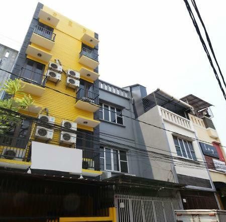 Kamar Keluarga Mangga Besar Otel Cakarta Dış mekan fotoğraf