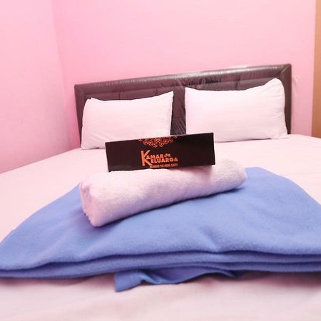 Kamar Keluarga Mangga Besar Otel Cakarta Dış mekan fotoğraf